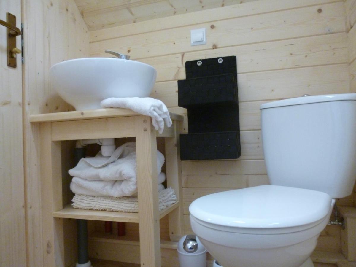 Les Cabanes De Kerellou Plouigneau Bagian luar foto
