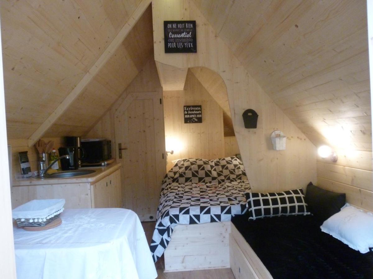 Les Cabanes De Kerellou Plouigneau Bagian luar foto